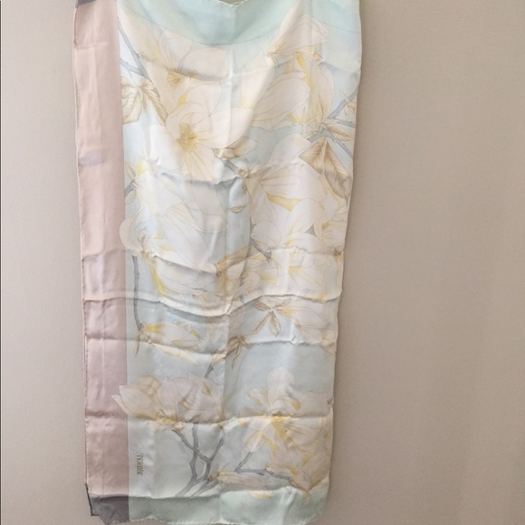 Scarf - Picture 2 of 2